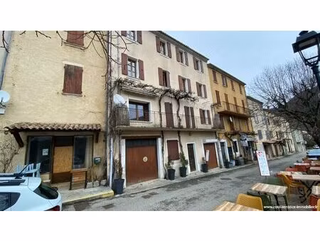 immeuble de caractère au coeur de montbrun-les-bains