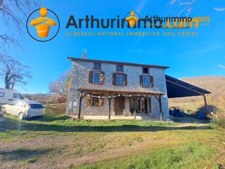 ferme en biodynamie : maison  dépendances et 9 5 hectares de terres.