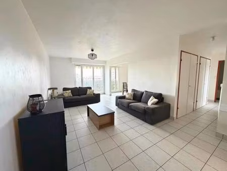 appartement t4 de 84 m² à rillieux-la-pape