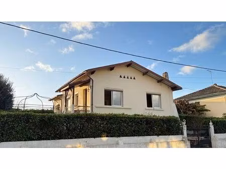 vente maison 4 pièces 80 m² miramont-de-guyenne (47800)