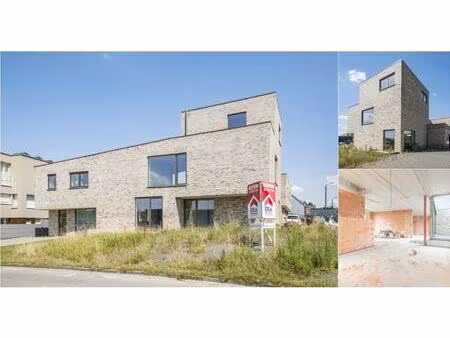 maison à vendre à nieuwstraat 83 lebbeke (rbv39939)