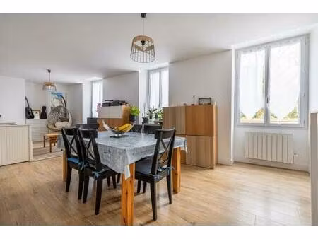 lumineux t4 de 95 m² à la ferté-alais