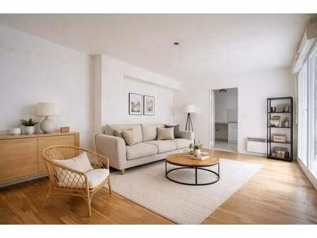 appartement moderne avec jardin privatif