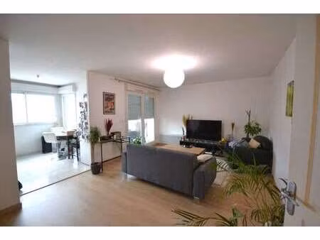 location appartement 3 pièces à nantes rond-point de paris - blanche de castille (44000) :