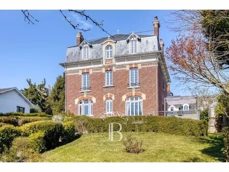 mont saint aignan - saint andré - maison bourgeoise avec jardin clos à 5min de la gare de.