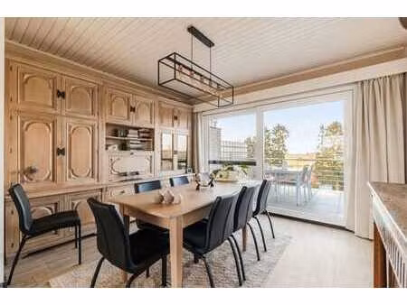 lesve  jolie maison 2 façades avec une belle vue dégagée