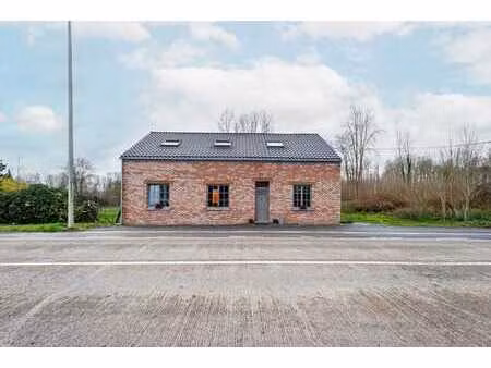 maison 4 façades 5 chambres avec jardin! peb c!