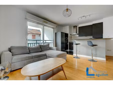 location appartement 2 pièces 46 m² à hendaye (64700)