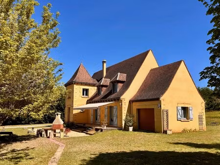 maison périgourdine paisible à quelques minutes des villages et à 20 minutes de sarlat