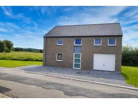 ? magnifique maison à louer 4 façades à gonrieux ?