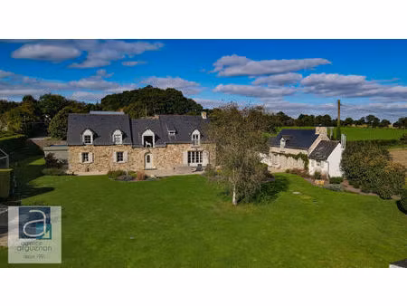 entre dinan et lamballe - propriété de charme - maison et gîte - environnement privilégié