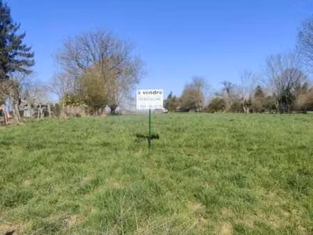 beau terrain à bâtir sur et avec 16a dans une jolie région