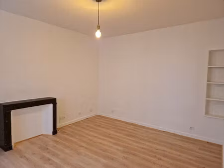 t2 à louer 79 grande rue