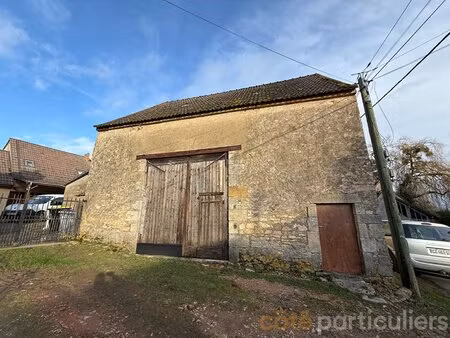 à vendre grange 75 m² à rouzaire  proche saint-amand-montrond