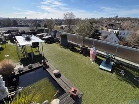 unique penthouse avec terrasse de 150m2 !! vue incroyable !