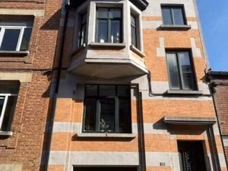 la chasse/ immeuble de rapport + garage