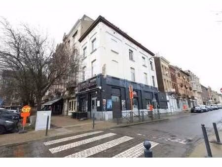 immeuble de rapport 3 unités - place élisabeth