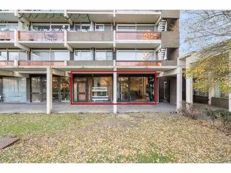 appartement compact avec vue sur jardin à anvers