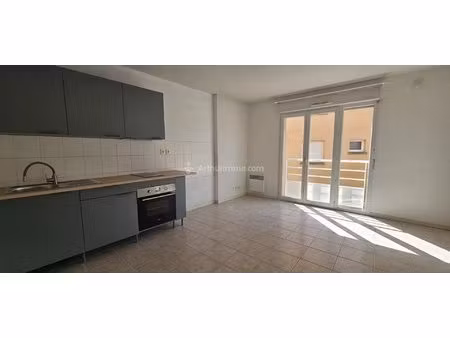 albi  quartier madeleine - apt t2 avec parking