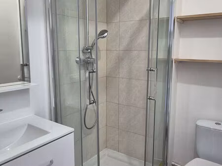 location appartement 1 pièce 27 m² à nice (06000)