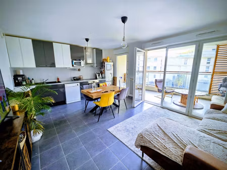 appartement t3 70 m² avec terrasse  garage et parking – septèmes-les-vallons