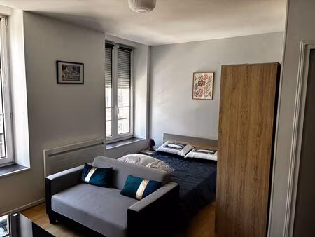 reims centre studio meublé proche cathédrale