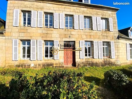 maison 16 pièces 298 m²