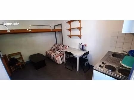 studio 18 m2 centre ville aytré cour collective