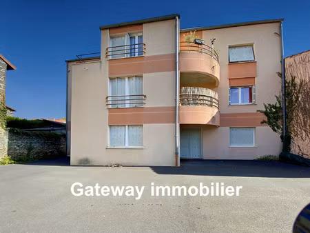 appartement t1 avec balcon et place de parking pérignat-lès