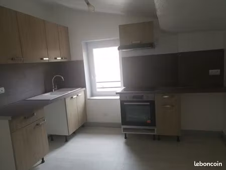 à louer – appartement t3 au cœur de sainte foy l’argentière