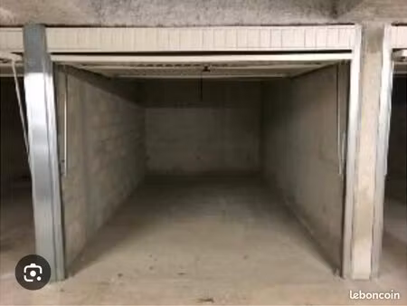 cherche garage résidence brise marine la favière