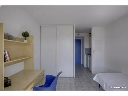 studio 1 pièce 18 m²