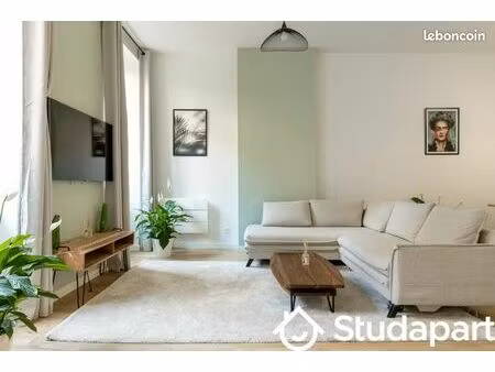 chambre 1 pièce 11 m²