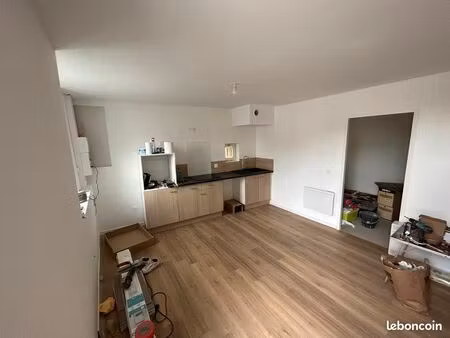 loue t2 refait à neuf à preixan