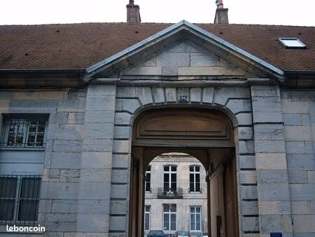 appartement 3 pièces 46 m²