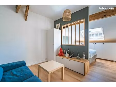 joli t1 bis à 5min de la place du forum