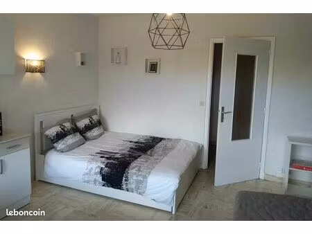 studio pour étudiant(e) - antibes - azurville