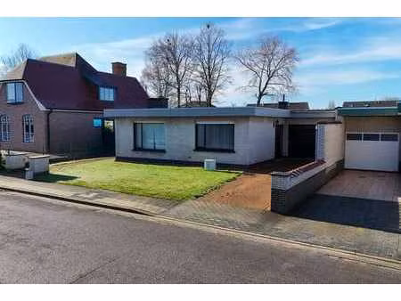 gezellige bungalow op topligging in residentiële wijk te ...