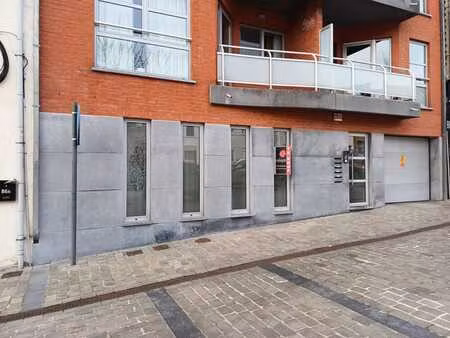 gelijkvloers appartement met ruim terras in verzorgde res...