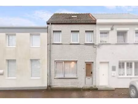 maison au cœur de denderbelle