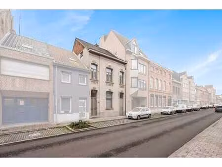 maison spacieuse avec jardin à temse