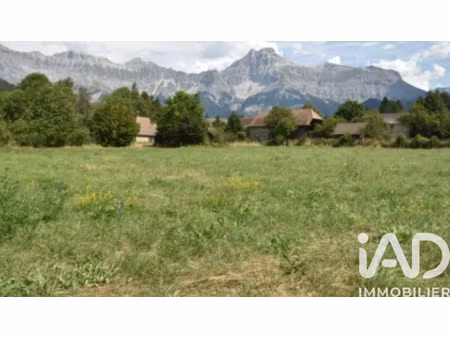 vente terrain 730 m²