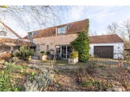 charmante maison ouverte à buggenhout