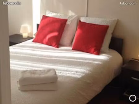 appt t3 - metro a à 1 min a pied - parking privé