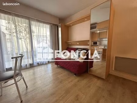 studio 1 pièce 20 m²