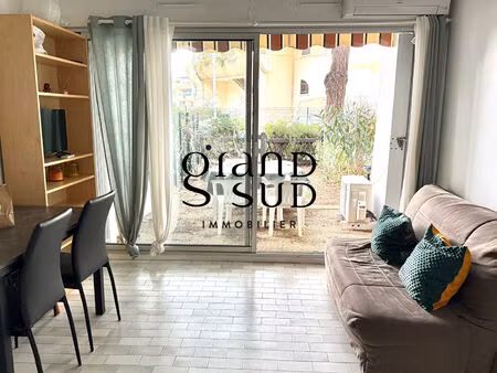 studio double cabine avec jardin ? port camargue