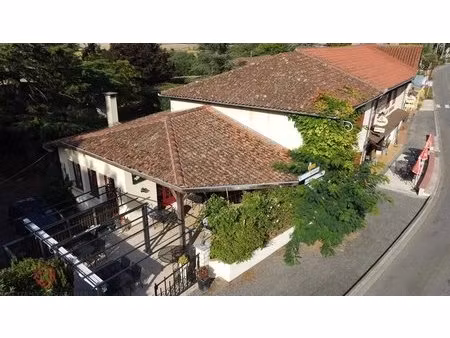 hôtel bar restaurant avec habitation inclus