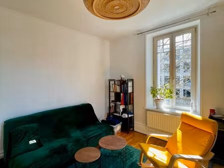 t2 meublé 50 m² – parking – quartier deux rives – disponible avril 2026