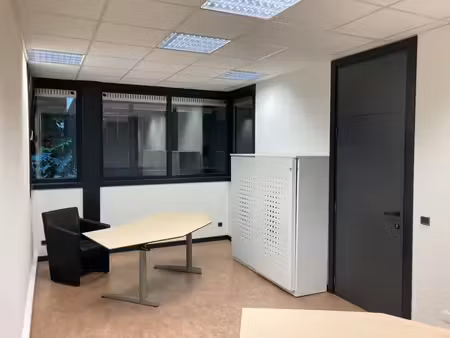 bien professionnel à louer à balen € 275 (llocx) - het bedrijfskantoor | zimmo