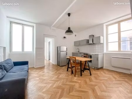 a louer - t2 meublé 37 m² + cave – bayonne (saint-esprit)